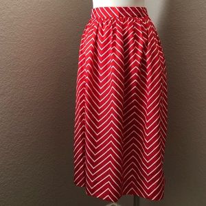 VTG Red/White Zigzag Satin Skirt - Campus Casuals